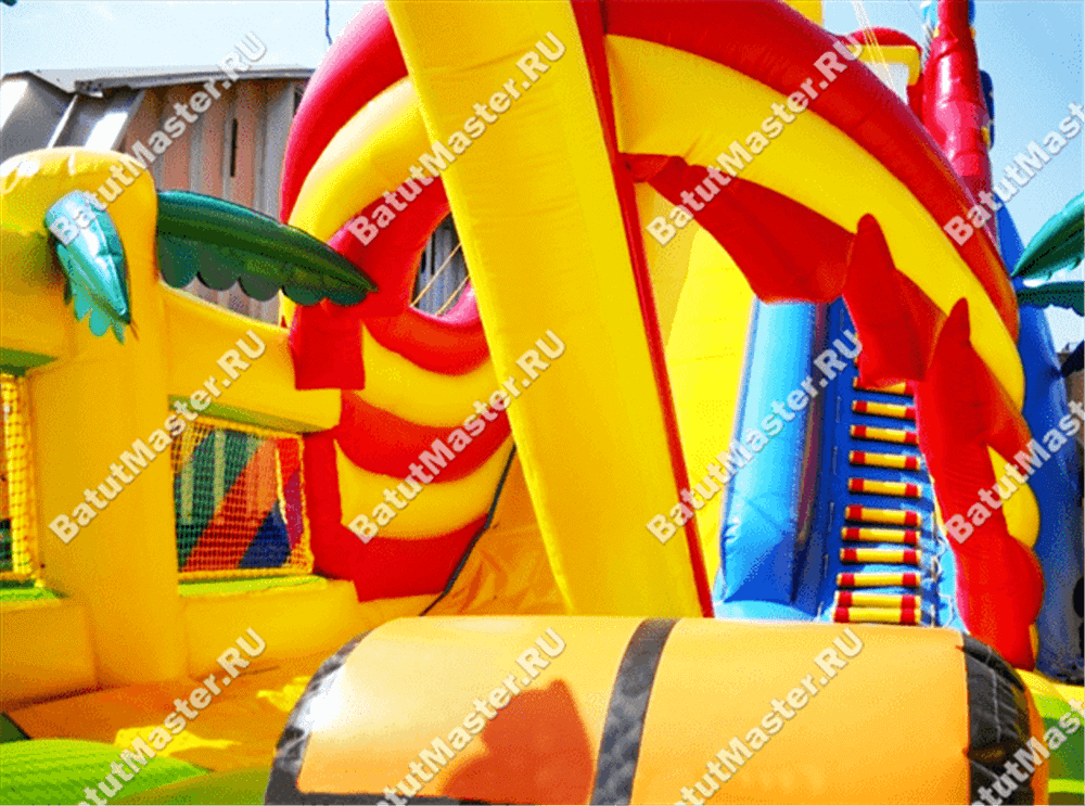 Большой надувной батут "Говорящая акула" 14*10*6 м