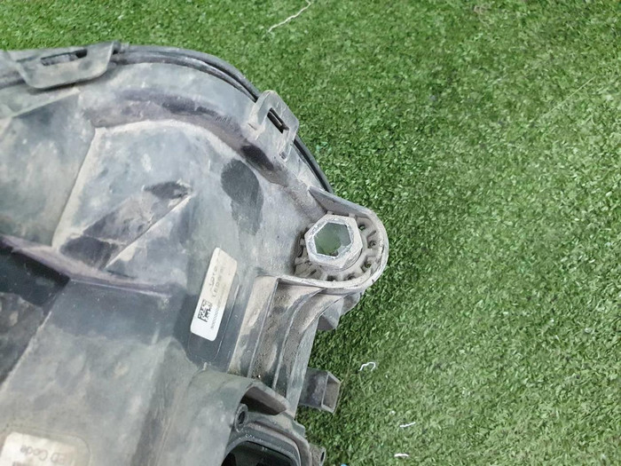 Битая Фара левая Mercedes GLC X253 (2015-2019) LED