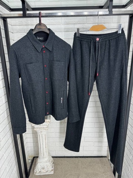 Кашемировый костюм Kiton