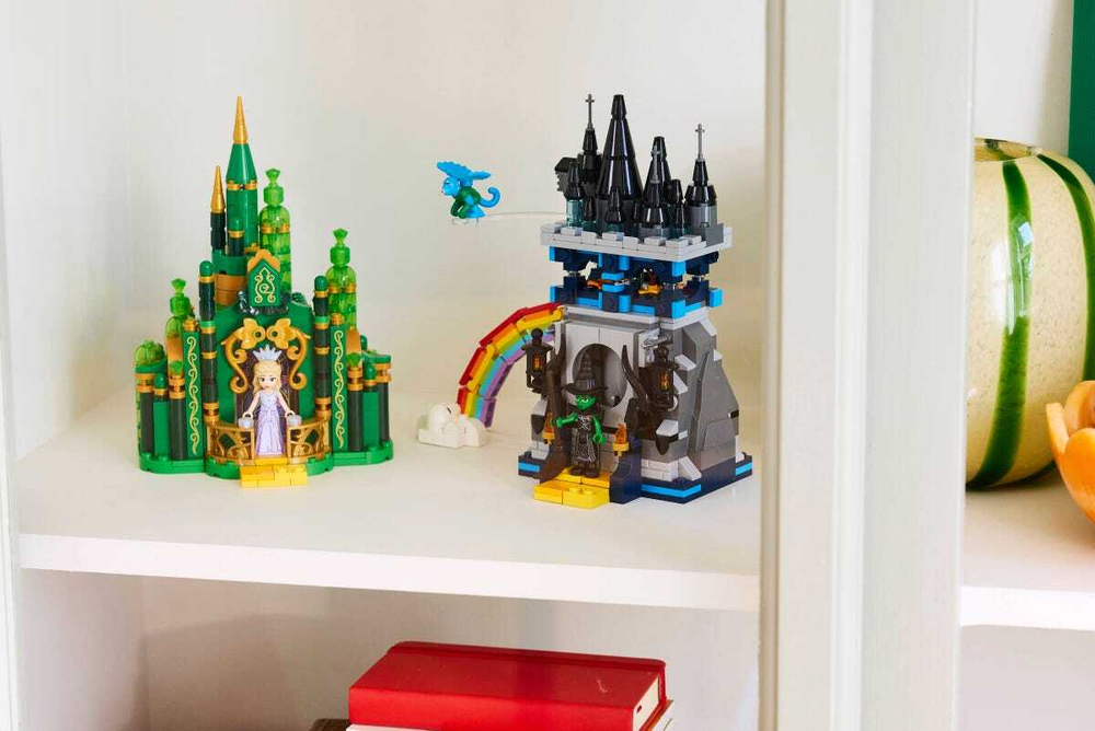 Конструктор LEGO Wicked 75689 Emerald City & Kiamo Ko Castle