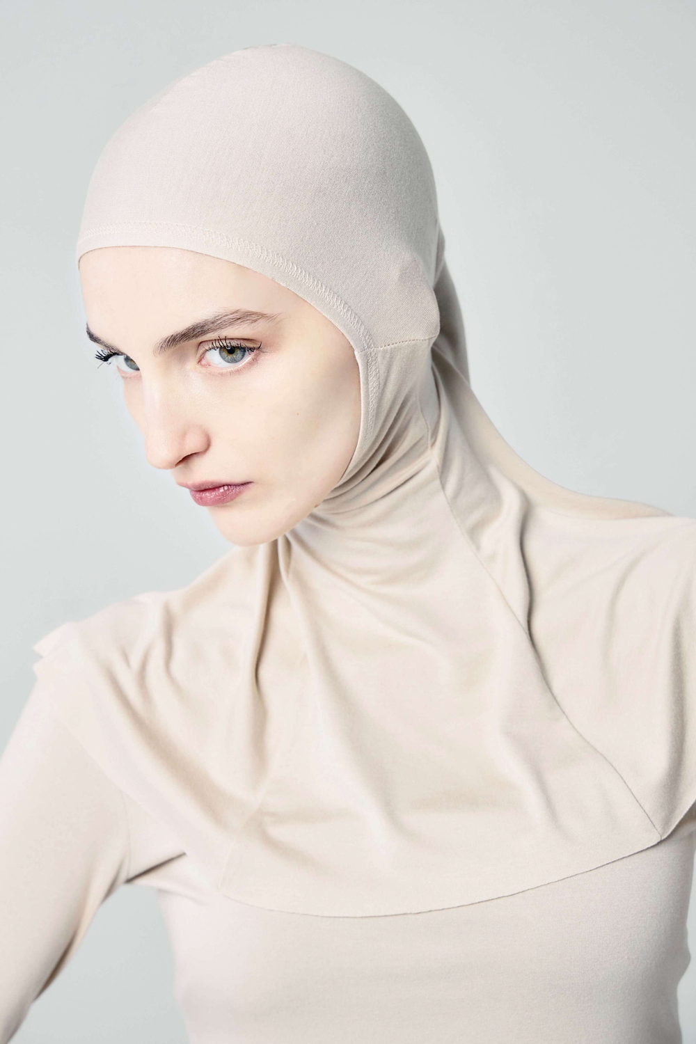 Балаклава Кэрри бежевая