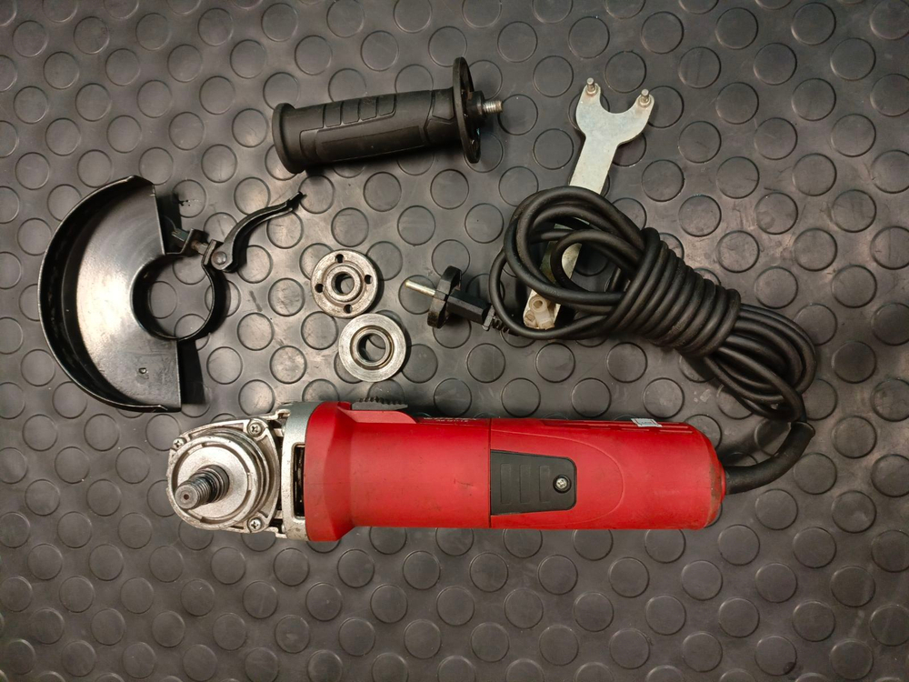 Болгарка (УШМ) Wortex AG 1211-1E (1100Вт, рег. оборотов, б/у, обслужена, гарантия 1 месяц со дня продажи)