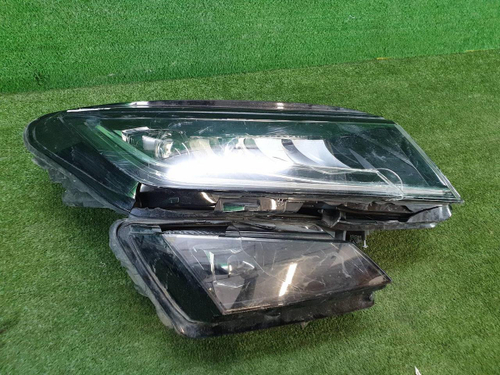 Битая Фара правая Skoda Kodiaq (2016-2022) LED