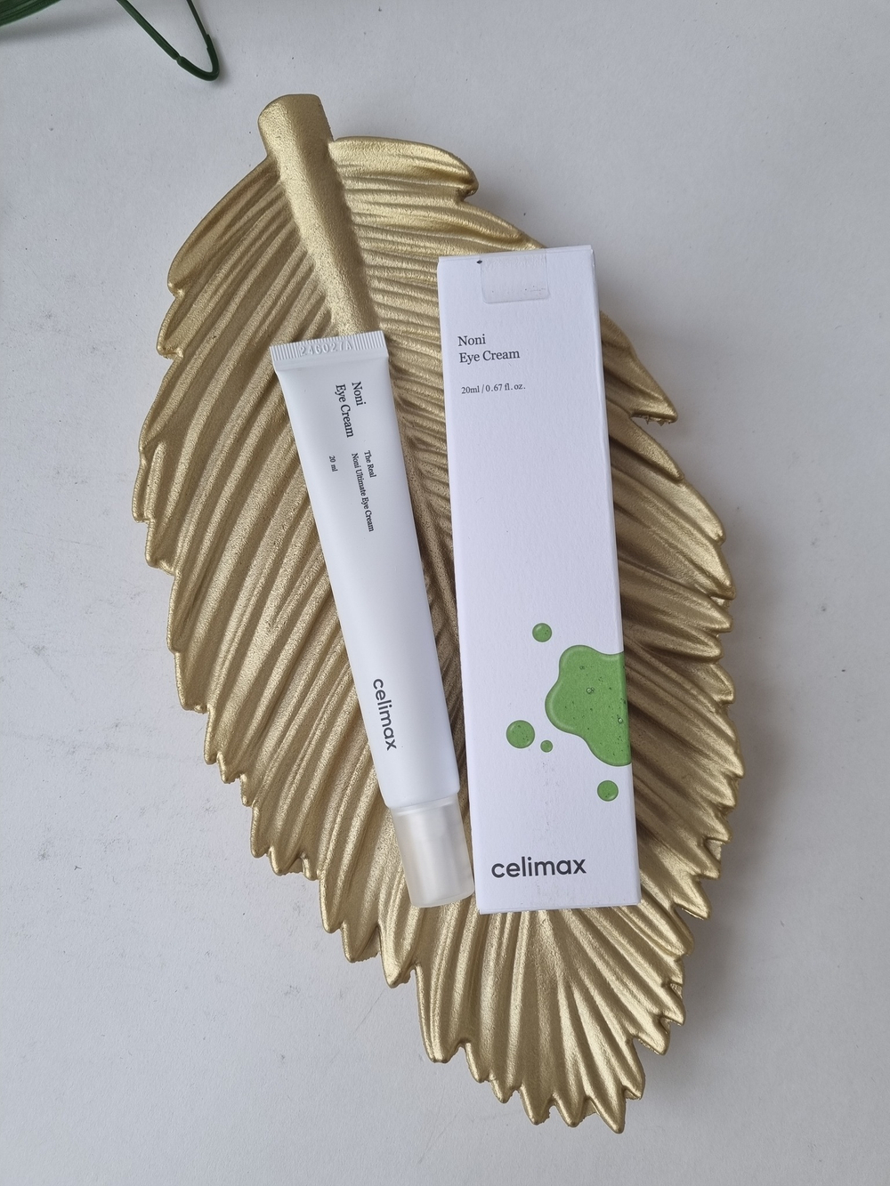 Восстанавливающий крем вокруг глаз с нони и пептидами Celimax 20 мл