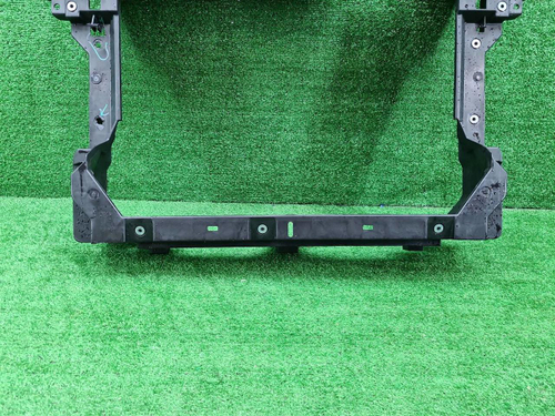 Телевизор Hongqi HS5 (2019-н.в.)