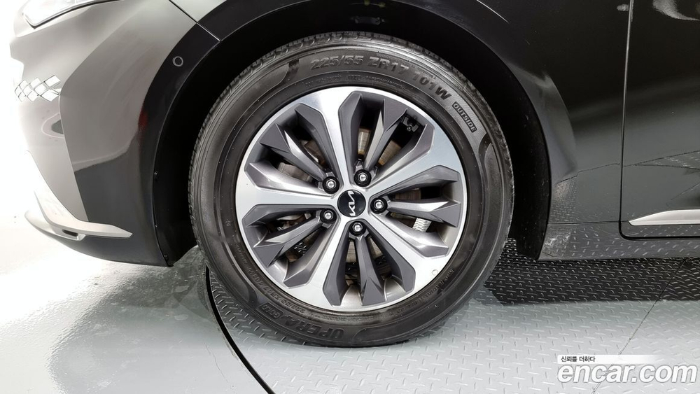 Kia K8 Hybrid Noblesse (01.2022)
