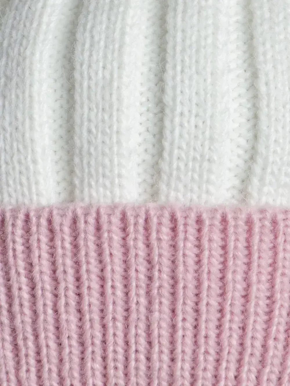 Шапка зимняя для девочки с помпоном и снуд