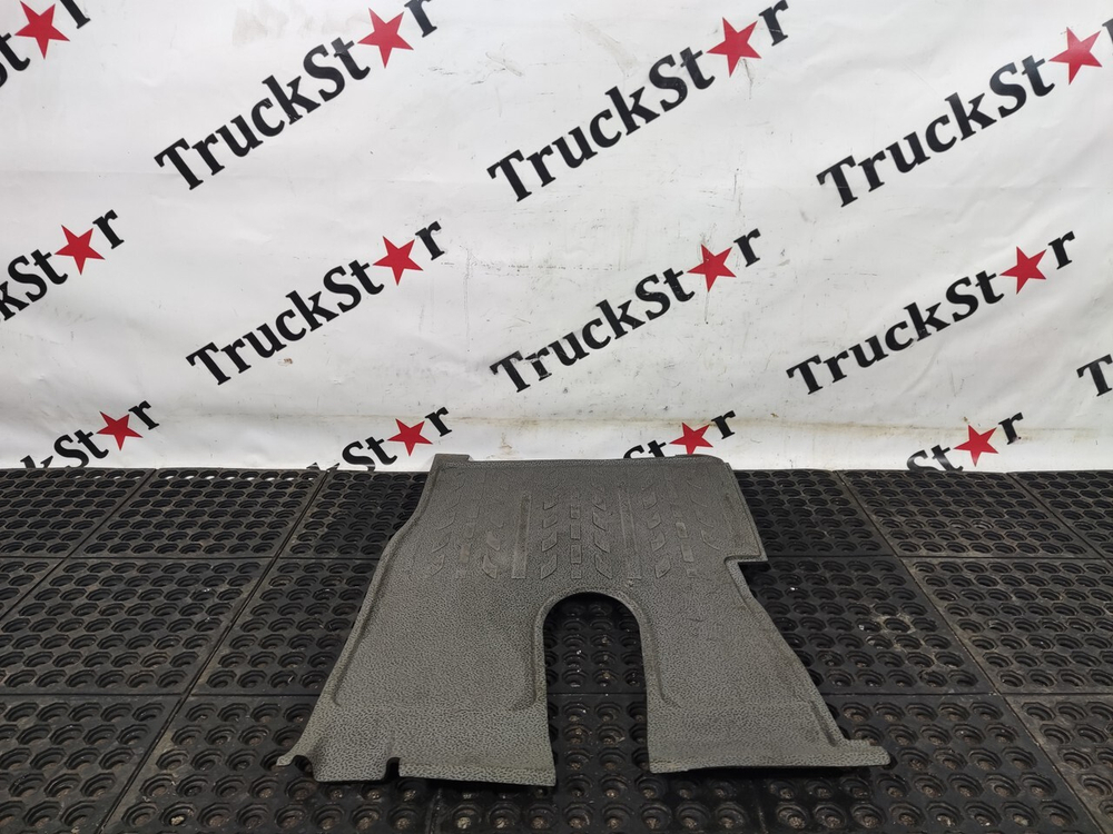 Коврик салона левый 2018г.