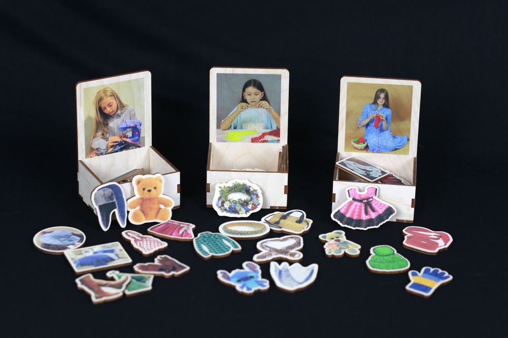 Игровое пособие «ШЬЮ, ВЯЖУ, ПЛЕТУ»