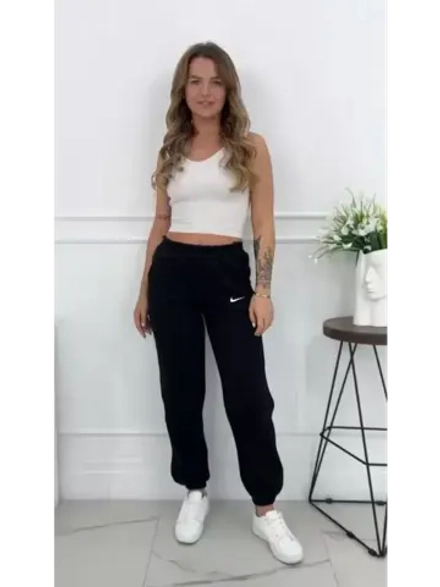 Спортивные штаны с начесом свободные