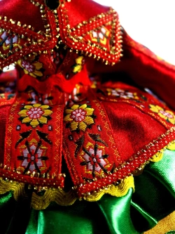 Кукла-грелка на чайник Русская красавица