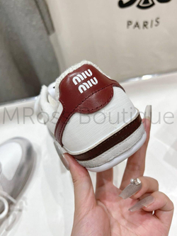Кроссовки Miu Miu женские белые с надписью и полосками