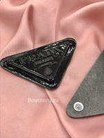 Логотип черный прорезиненный Прад.