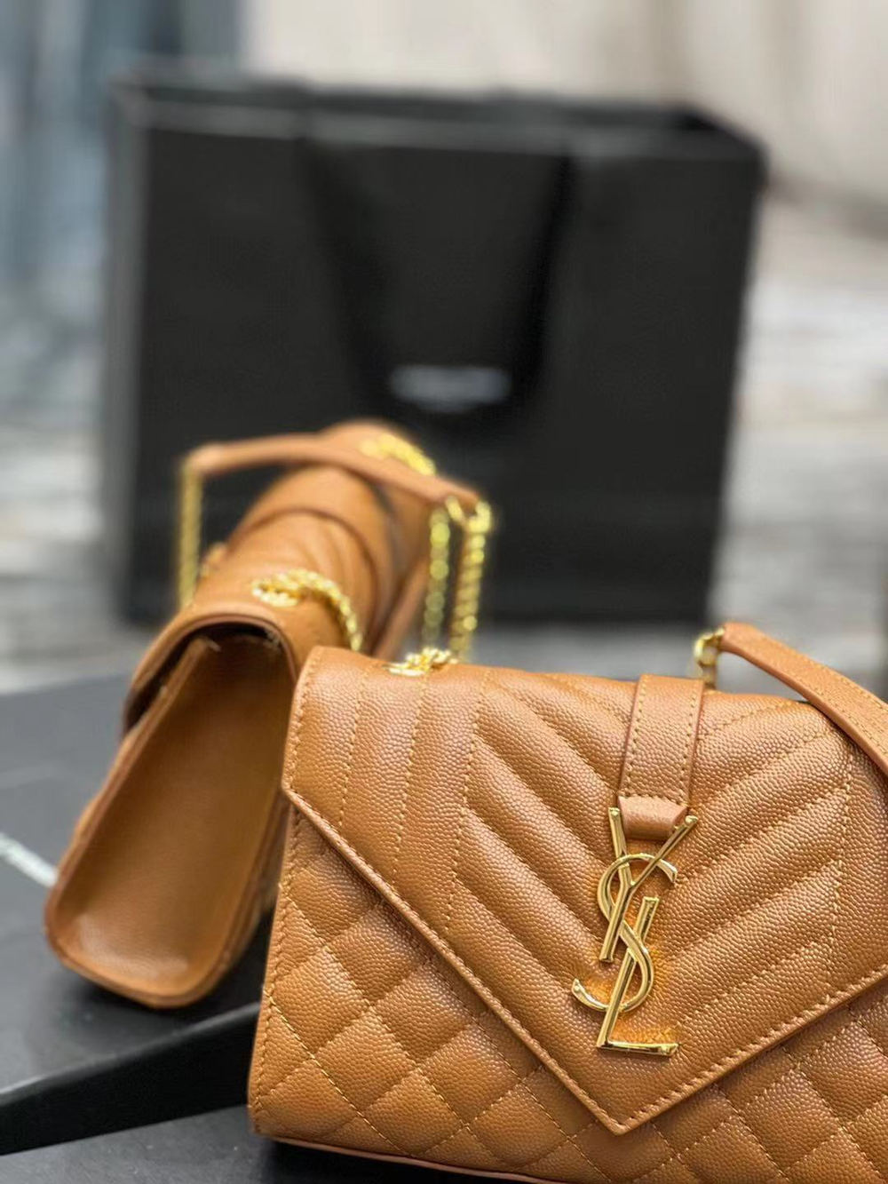 Saint Laurent Envelope Bag 21 cm