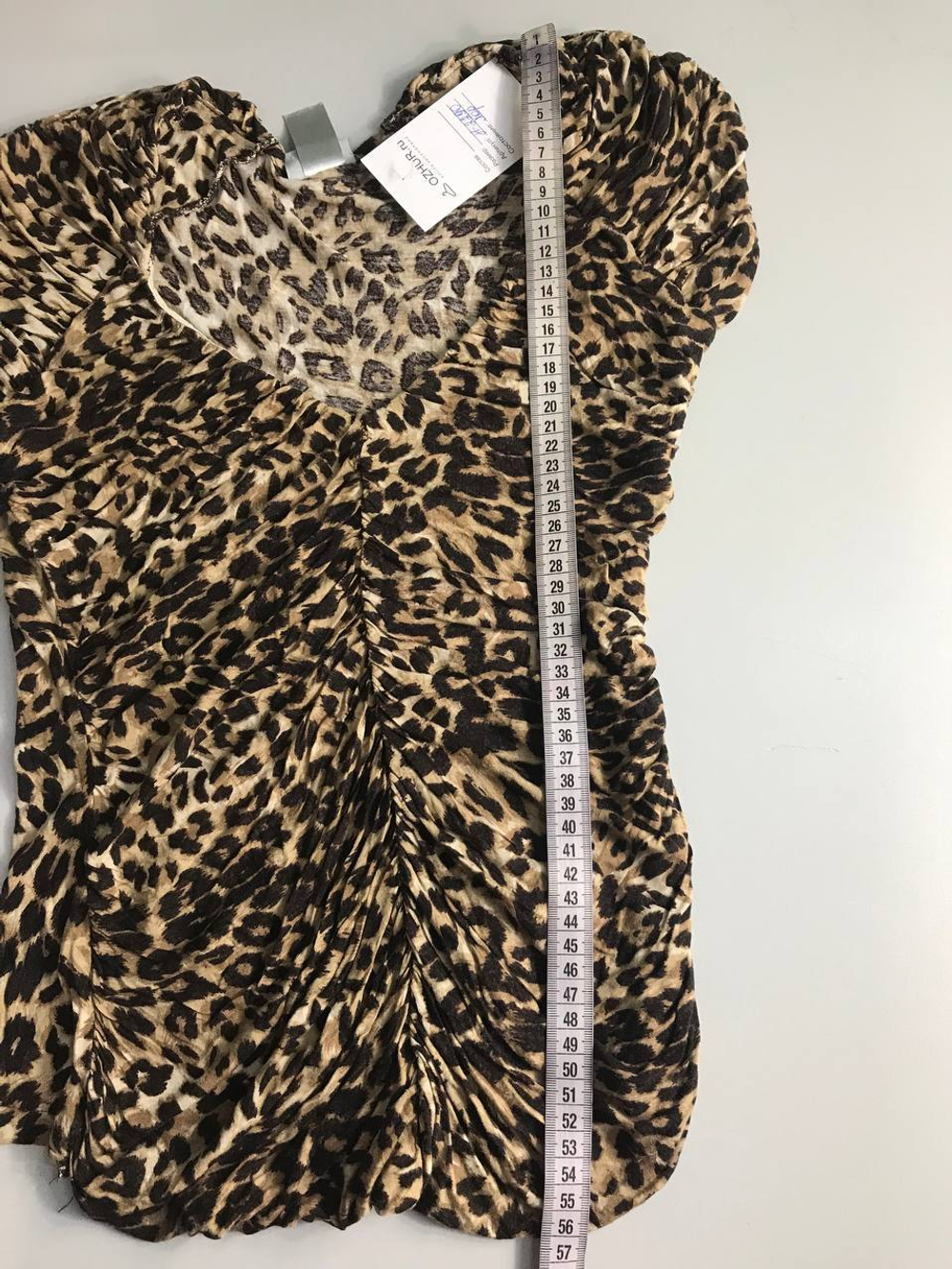 Блузка H&M с анималистическим принтом, маркировка ХS, визуально на 42 размер