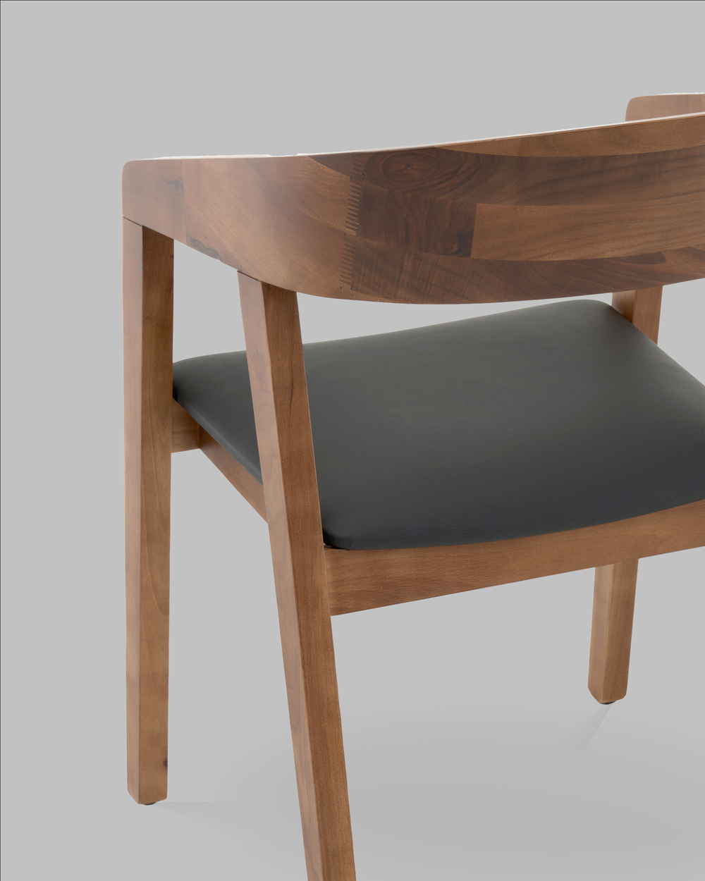 Стул Вудкерри каркас дерево цвет темный орех экокожа черный