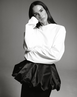 Юбка с буфом из черного сатина