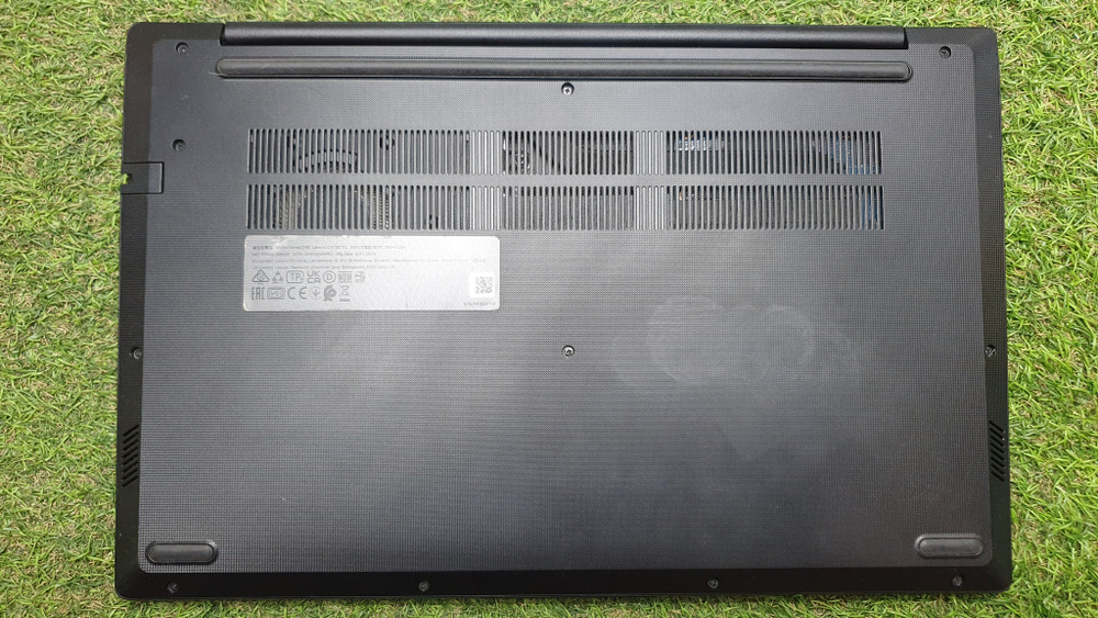 Ноутбук Lenovo i3-11/8Gb/FHD/V15 G2 ITL 82kb0006ix/Windows 10