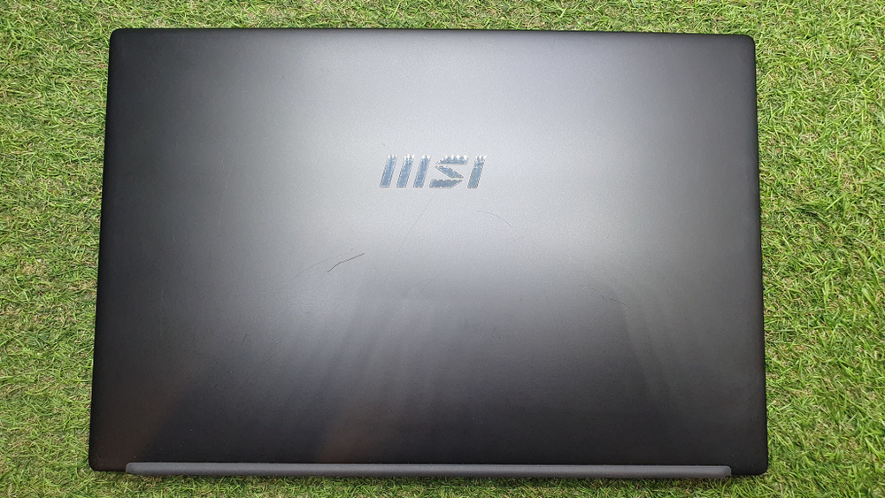 Ноутбук MSI i7-12/16Gb/FHD/Modern 15 B12M-212XRU 9S7-15H112-212/Windows 10