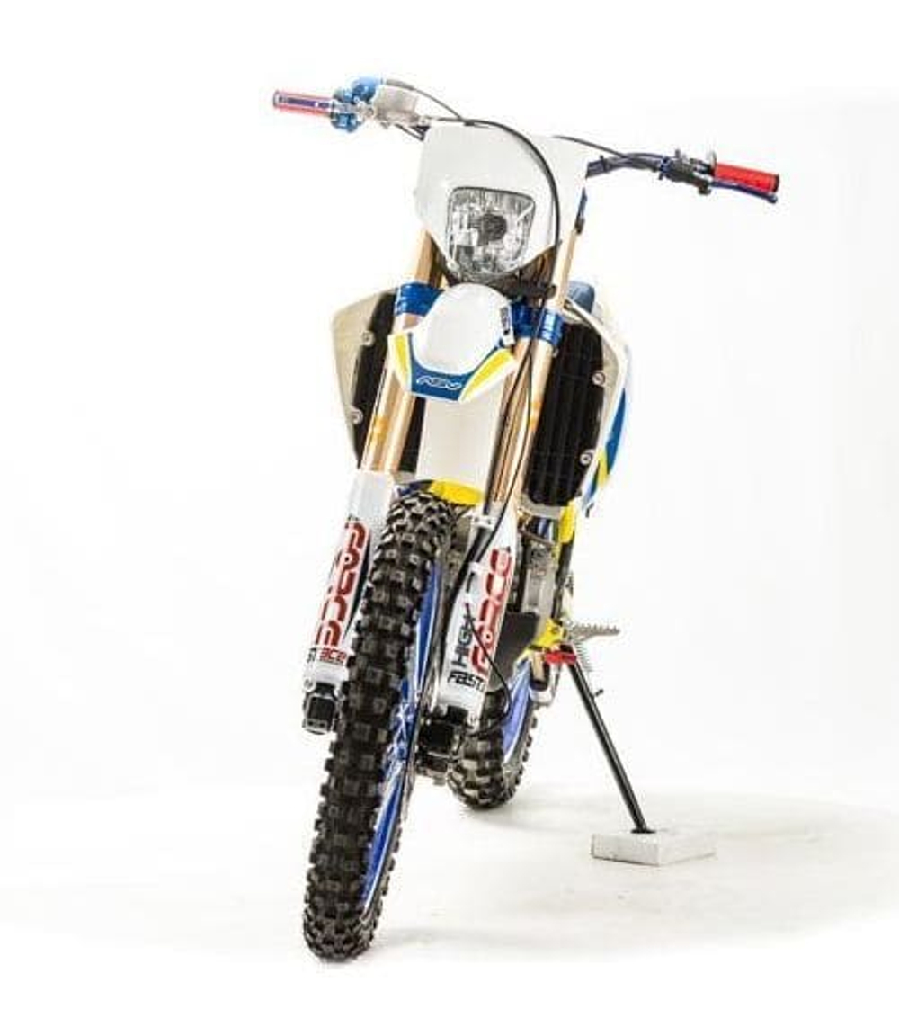 Мотоцикл кроссовый эндуро MOTOLAND XT 300 ST