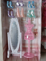 Кукла в наборе арт. 6935-A, с одеждой, обувью и мебелью, высота 28 см, сгибаются руки