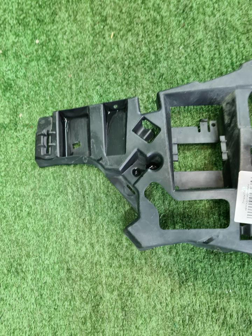 Кронштейн переднего бампера Mercedes S W222 13-17
