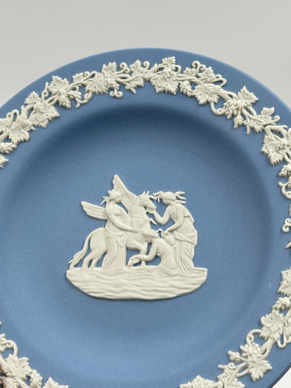 Декоративная тарелочка Wedgwood