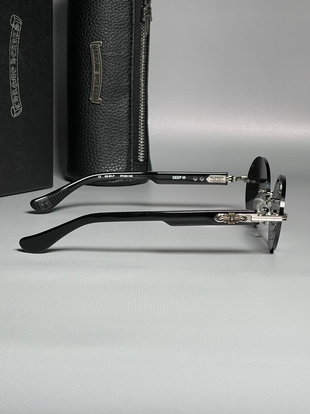Солнцезащитные очки Chrome Hearts