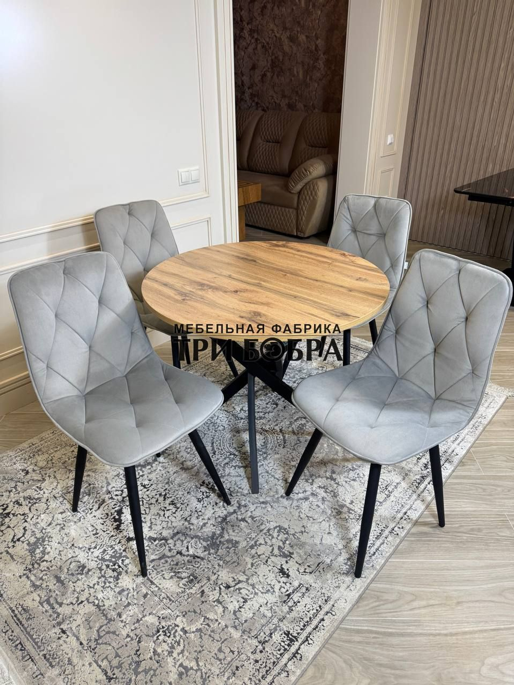 Круглый раздвижной стол "Лофт", дуб вотан и стулья "Ральф" серый