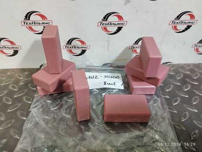 Направляющая аутригера 47U2-30200