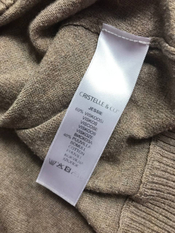 Джемпер Cristelle&Co с глубоким декольте, визуально на 48/50 размер