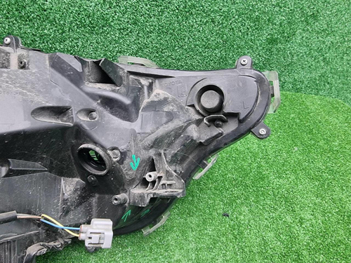 Фара левая Toyota RAV4 5 XA50 (2018-н.в,) LED