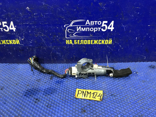 Замок зажигания NISSAN LIBERTY 1998