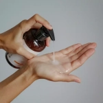 Жидкое мыло для рук Краснополянская косметика Сила гор №3 Vetiver, Ambra, Oud 300 мл