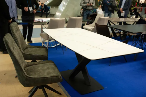 Стул Gem крутящийся темно-зеленый