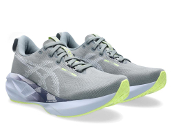Кроссовки для бега женские Asics Novablast 5 Серо-Фиолетовые