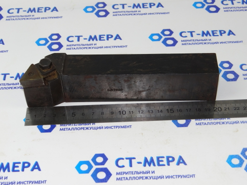 Резец Контурный 40х32х200 с 3-х гр. пласт. Т14К8 