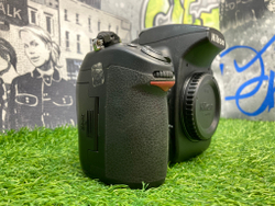 Nikon D700 14.800 кадров