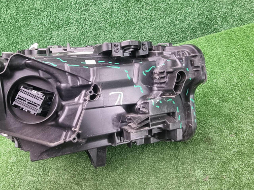 Битая Фара левая BMW X3 G01 (2021-2024) LED