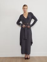 БАЗОВЫЙ ТОНКИЙ РЕМЕНЬ С МЯТОЙ ПРЯЖКОЙ ЗАМША ТЕМНЫЙ ШОКОЛАД