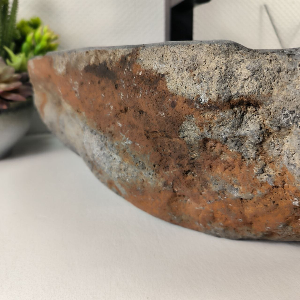 Раковина из речного камня RS-64897 47*43*14 0861