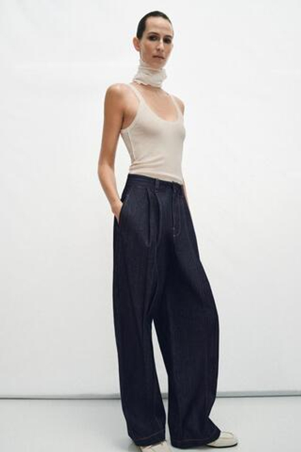 ZARA ТОП ИЗ ТОНКОГО ТРИКОТАЖА БЕЗ РУКАВОВ, БЕЛЫЙ