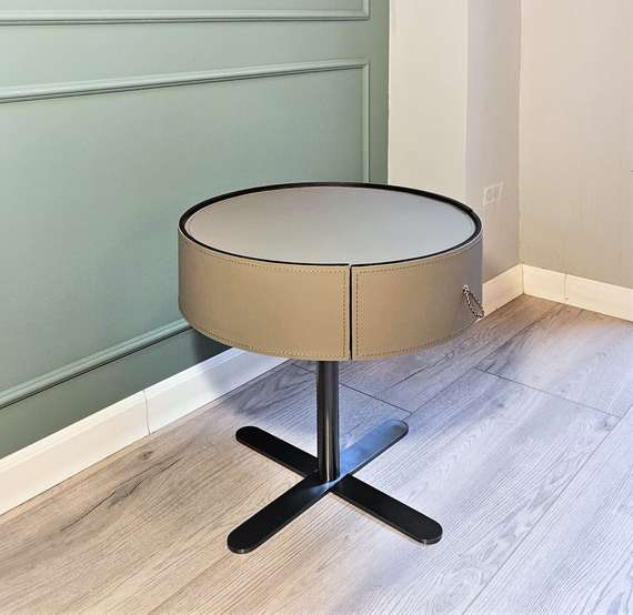 Тумбочка-столик но ножке CT-68, Ø50х48 см