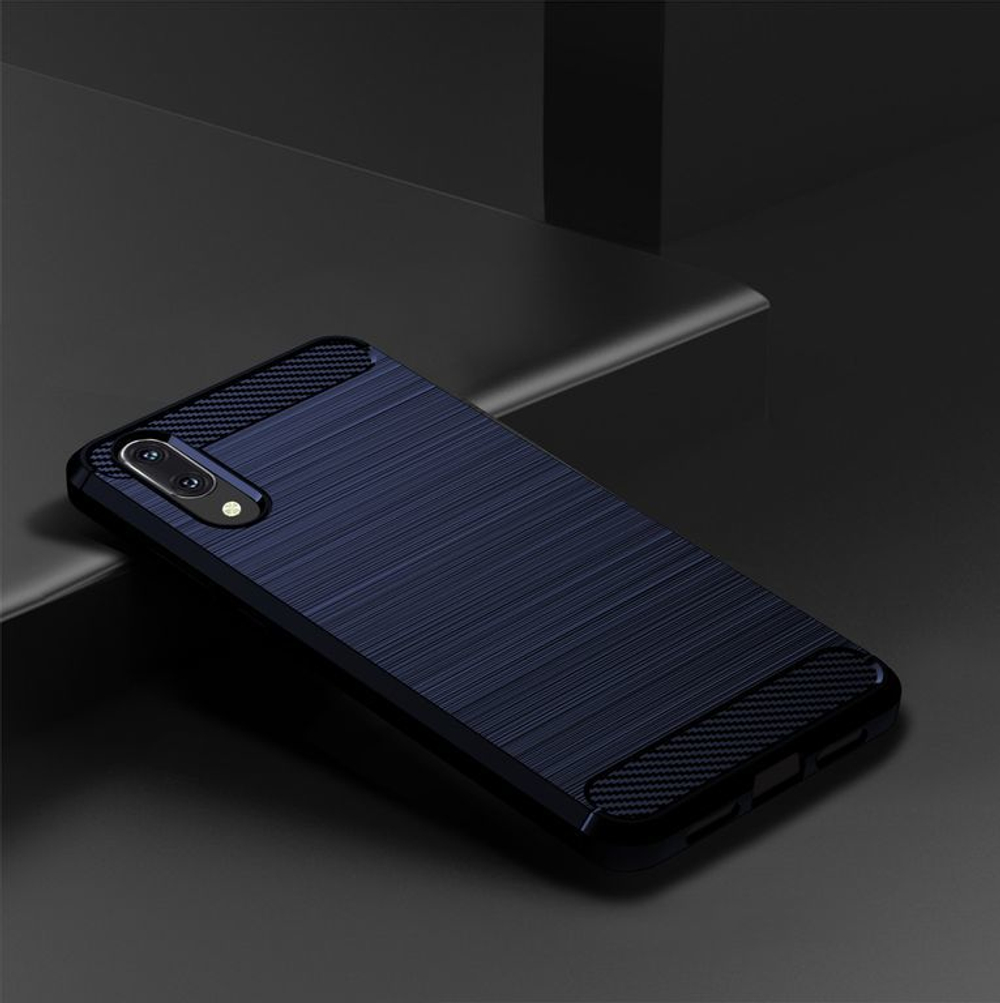 Чехол для Huawei P20 цвет Blue (синий), серия Carbon от Caseport