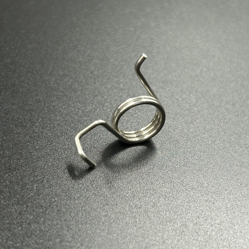 Пружина блокировки подьема мотора Tohatsu (левая) (WUHU)