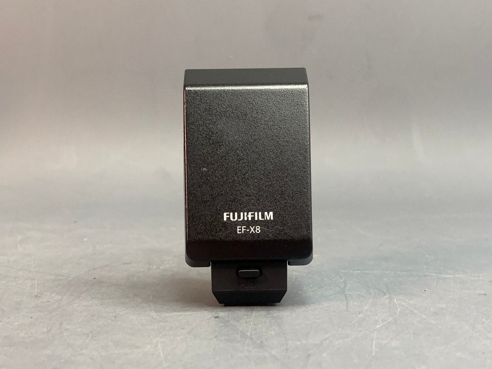Fujifilm EF-X8