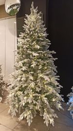 Заснеженная ель с гирляндой «Россо» теплый свет (Литая+пвх) 120 см / 1,2 м