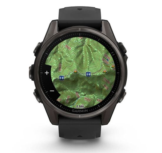 Умные часы Garmin Fenix 8, 43 мм, AMOLED, Sapphire Carbon Gray DLC Titanium with black/pebble gray silicone band