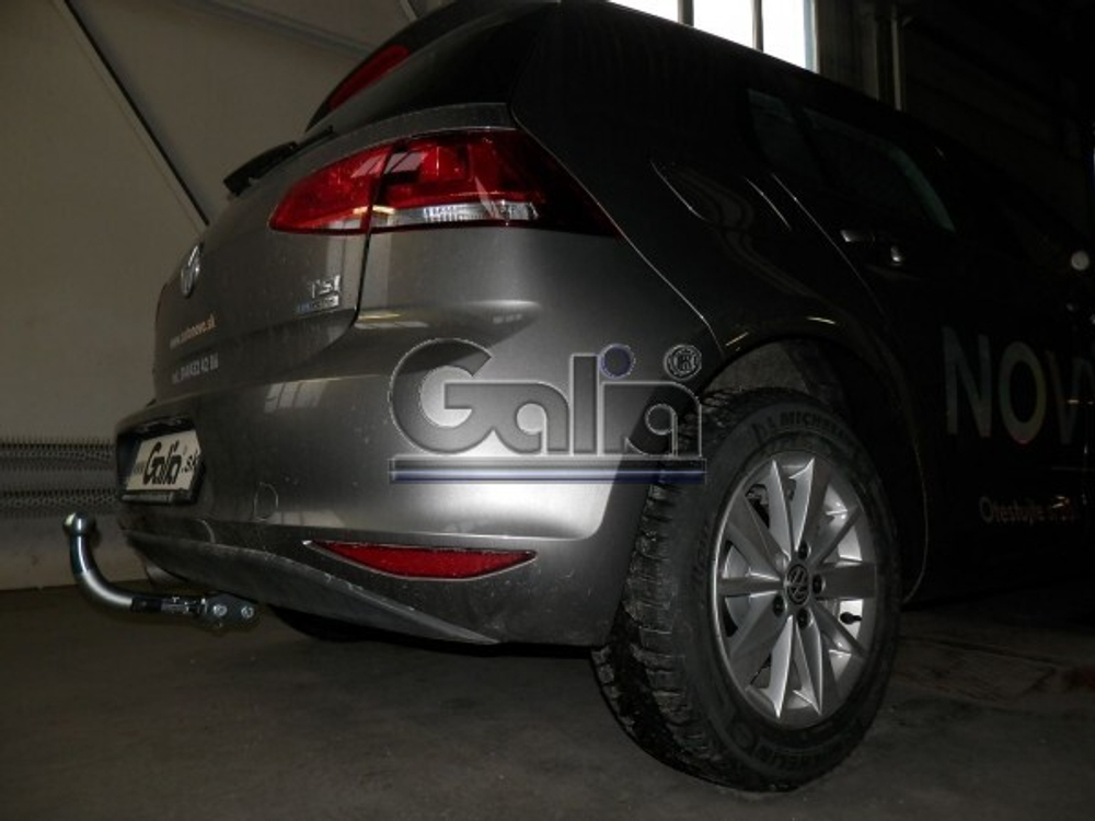 Фаркоп оцинкованный Galia A048A для Volkswagen Golf хетчбек 5 дв., Audi A3 хетчбек 3/5 дверей 2012- (паспорт и сертификат в комплекте)(без электрики)