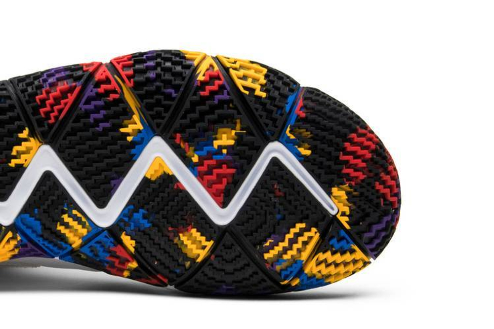 Кроссовки Nike Kyrie 4 Ncaa Tournament' 4 Ncaa